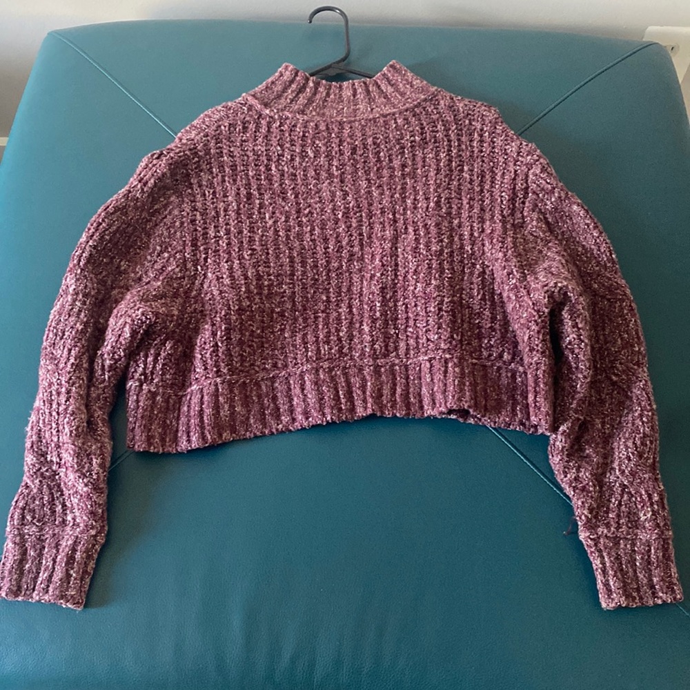 Free People Maroon/purple cropped baggy cable knit sweater